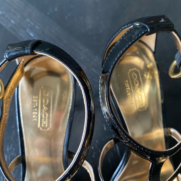 Coach patent leather strappy heels - Picture 4 of 6